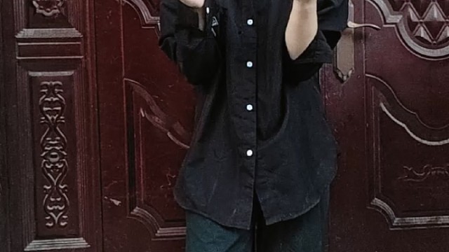 呦~这不是来自红人馆～ #摇 #手势舞 #感觉至上 #卡点舞 #丝滑