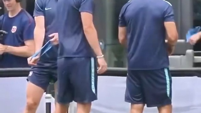 这一脚没踢好呀抽筋啦#足球