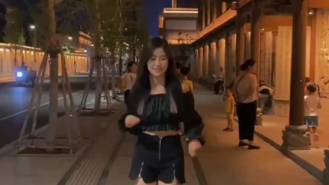 快艾特你的姐妹一起拍
