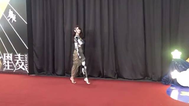 这是真人吧