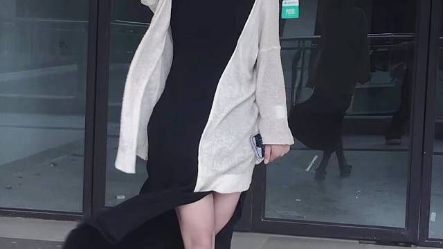 让你小心少妇 你倒好小小的心里全是少妇
