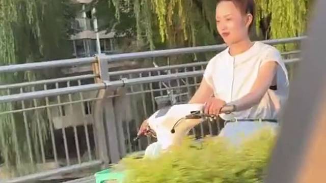 大叔都羡慕你的发量了
