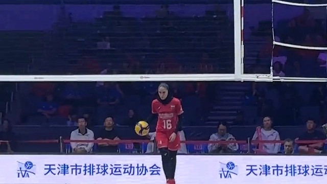 一记爆扣轻松拿下这场比赛 #体育