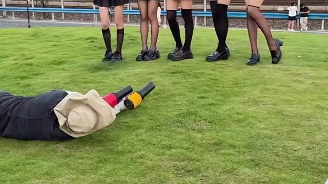 还想看哪个