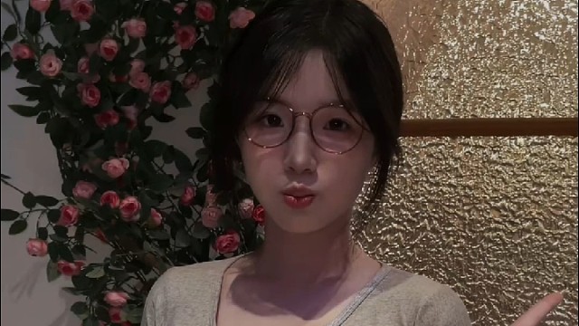 每天努力演好一个情绪稳定的成年人