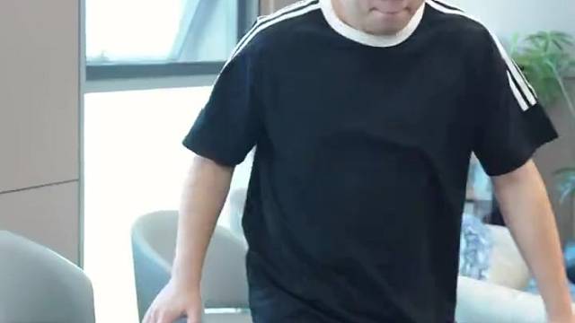 中间是嫂子还是正太？