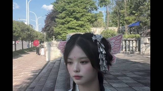 只会比耶