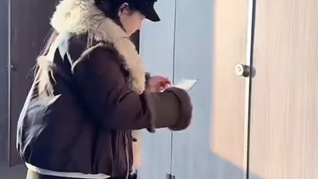 哈哈真是个听话的员工