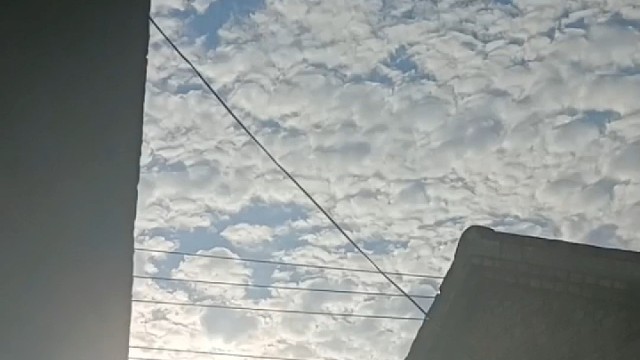 顺路的话， 
我们看一样的风景 
不顺路的话， 
祝我们都能看到不一样的风景