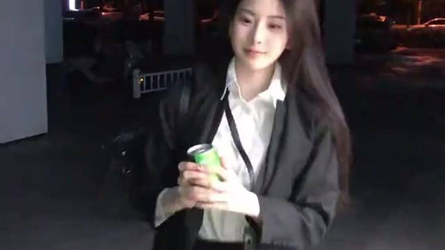 一眼就知这是日本女人。