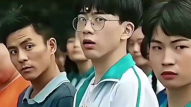 女孩精心打扮参加拉拉队比赛，怎料惊艳所有人
