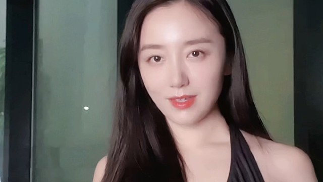游泳穿搭，无不良引导