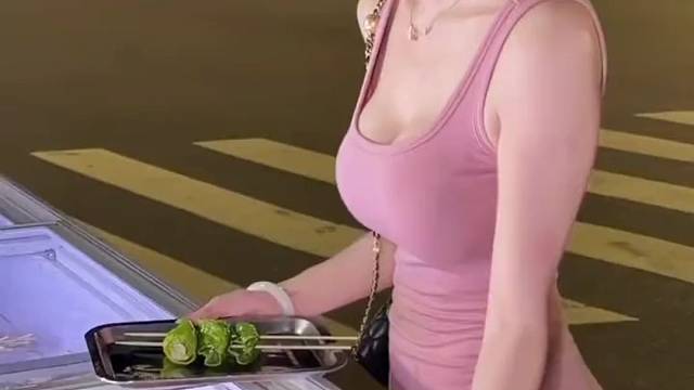 这还吃个球啊