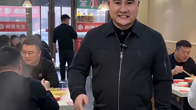 吃涮串就选承德县万荣广场川麻婆