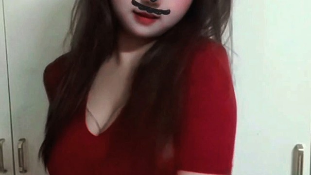 人的手就那么大 握不住的东西太多了我想握紧你的手就好