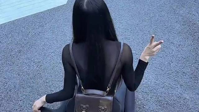 吐舌头了吧