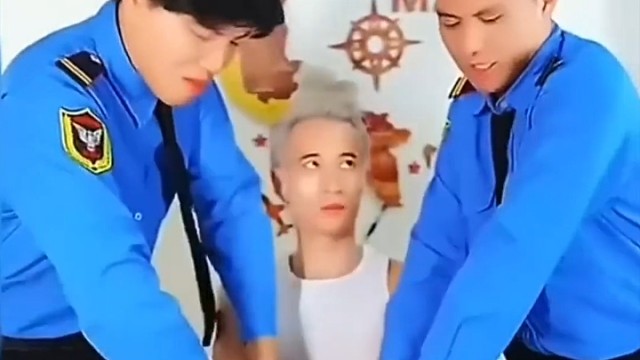 最后还是自己人抗下了所有
