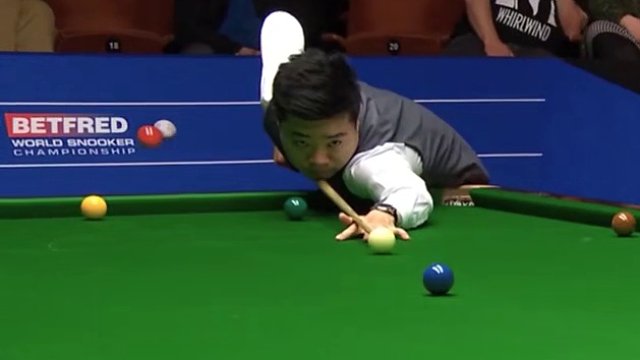 丁俊晖生涯最牛破局！连续强拼组合球，凭借细腻控球杀出一条出路 #斯诺克 #一杆清台 #台球 #丁俊晖