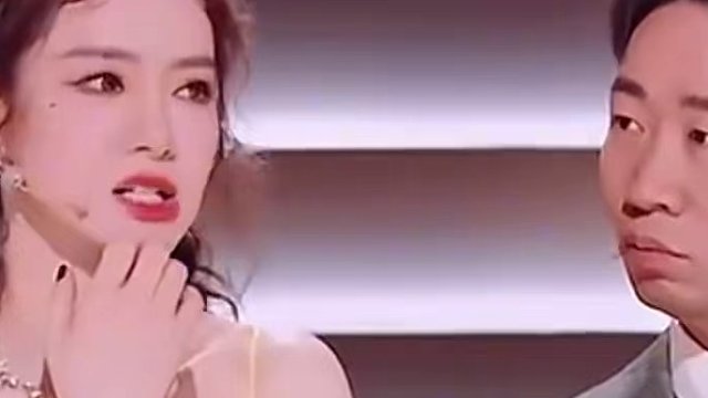 这怎么不能算是一种双向奔赴呢 #火星情报局 #戚薇开演唱会最累的是粉丝