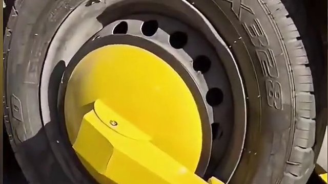 锁车之城到底有多离谱？#锁车 #汽车 #停车