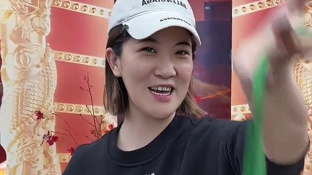 惊喜大礼包已经就位，看好时间准时来，都是给你们的～