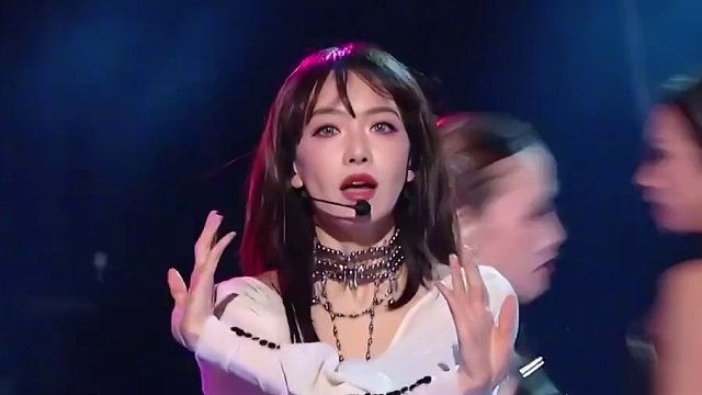 宋茜 amber ,我哭了#宋茜#2023最美的夜跨年晚会 跨年嘉年华