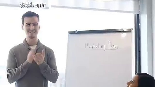 38个核心城市企业平均薪酬超1万元，上海以13888元平均月薪位居榜首，新能源行业招聘薪资升至118