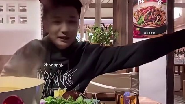 danking与荔枝线下见面，蛋÷逆天操作真下头！ #danking荔枝 #雪乃荔荔枝 #电竞恋综