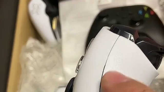 #ps5手柄#ps5手柄弹簧 真假手柄？弹簧不能判断真假，但是小机器人大冒险可以判断，不能玩小机器人