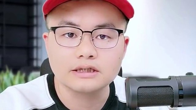 粉丝提问：十七八万预算，该买雅阁还是买凯美瑞？#买车那点事儿 #如何选车 #本田雅阁 #丰田凯美瑞