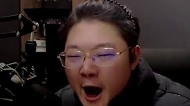 板子：镜隐迷踪。倒钩狼化身好人小棉袄？#狼人杀 #神秘狗