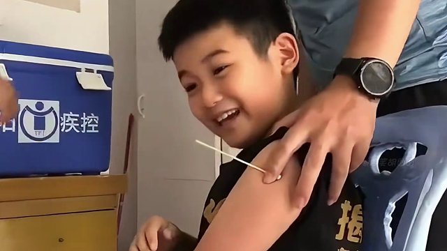 人类幼崽打针搞笑名场面#人类幼崽 #打针 #萌娃 #每日一笑