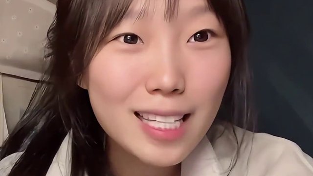 隔着屏幕都感受到了她的雀跃和心跳#校园 #美好 #crush #纯爱