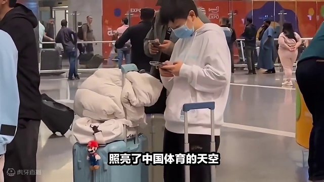 孙颖莎冰雪中的炽热火焰，媒体盛誉冲刺巴黎#国乒 #孙颖莎 #巴黎奥运会 #冲刺 #了不起的女孩 