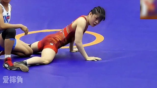 擂台惊现火爆萝莉，仅仅只用一招 ，秒杀对手