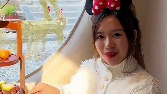 冬天来了，围炉煮茶是真的火～什么时候约上小姐妹一起坐着喝喝下午茶呢～