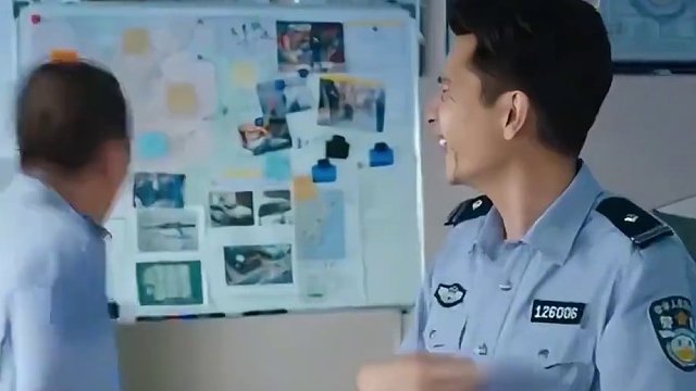 被迫起来营业的社畜老虎发出了敷衍的牛叫（不是）